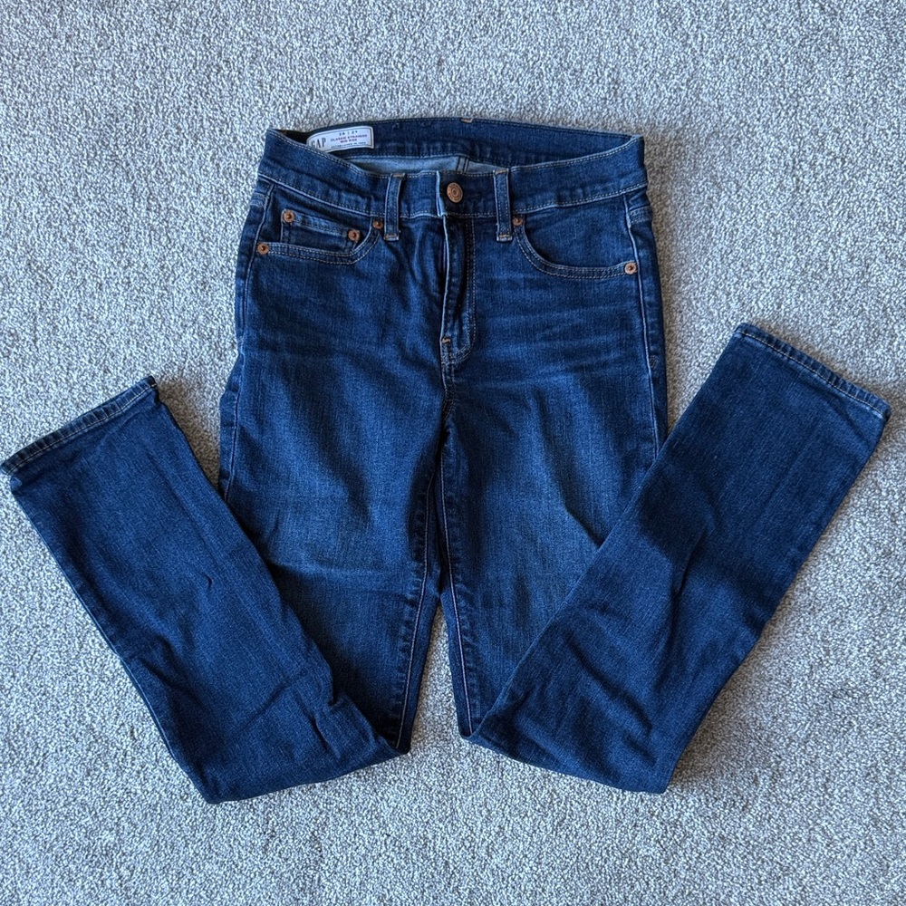 GAP Dark Blue Women's mid-Rise Straight Jeans